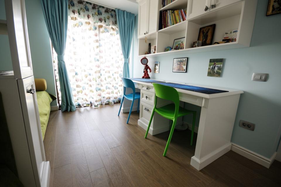 Eleganţa şi rafinamentul, puse în valoare de lemnul natural de stejar