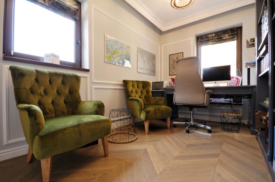 Eleganţa şi rafinamentul, puse în valoare de lemnul natural de stejar