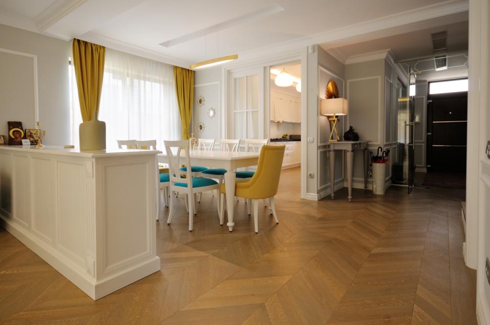 Eleganţa şi rafinamentul, puse în valoare de lemnul natural de stejar