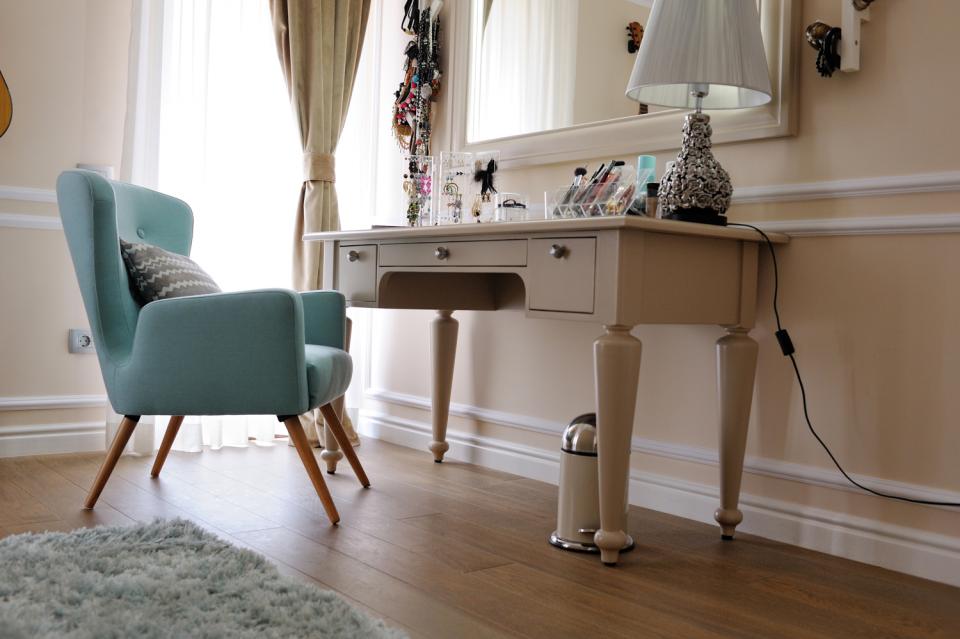 Eleganţa şi rafinamentul, puse în valoare de lemnul natural de stejar