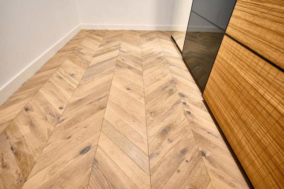 Proiect Woodcore: Am schimbat total fața unui apartament din Cluj cu un parchet din stejar natural