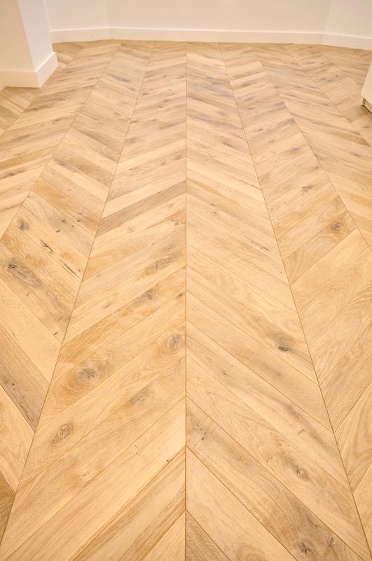 Proiect Woodcore: Am schimbat total fața unui apartament din Cluj cu un parchet din stejar natural