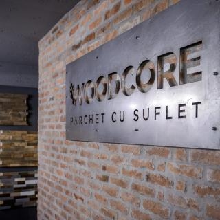 Avem un job pentru tine. Vrei să lucrezi la Woodcore?