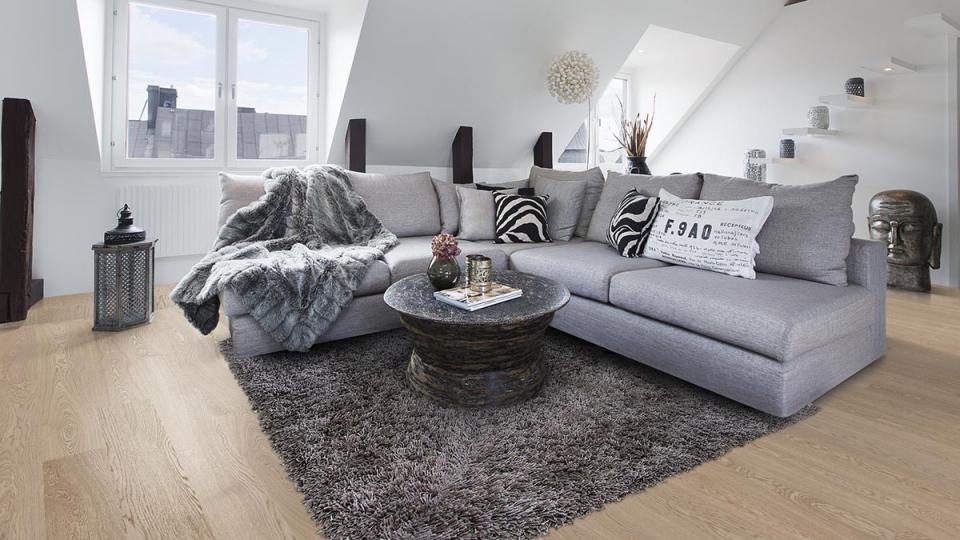 Trei sfaturi care te vor ajuta să alegi culoarea corectă a parchetului